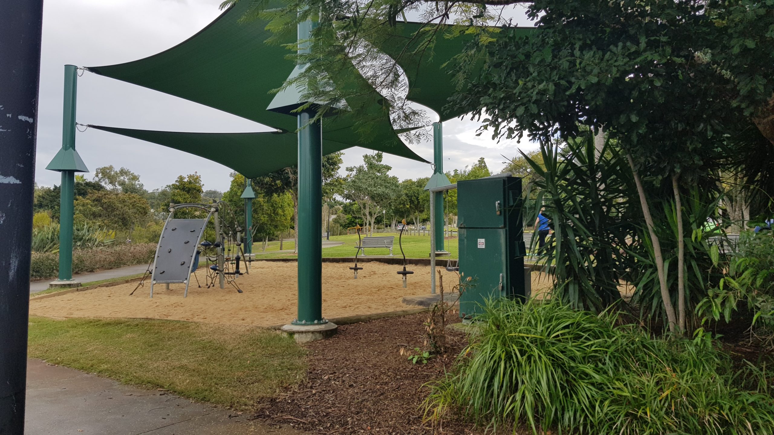 Coomera Springs Park, Coomera - Mrs Lardeedah