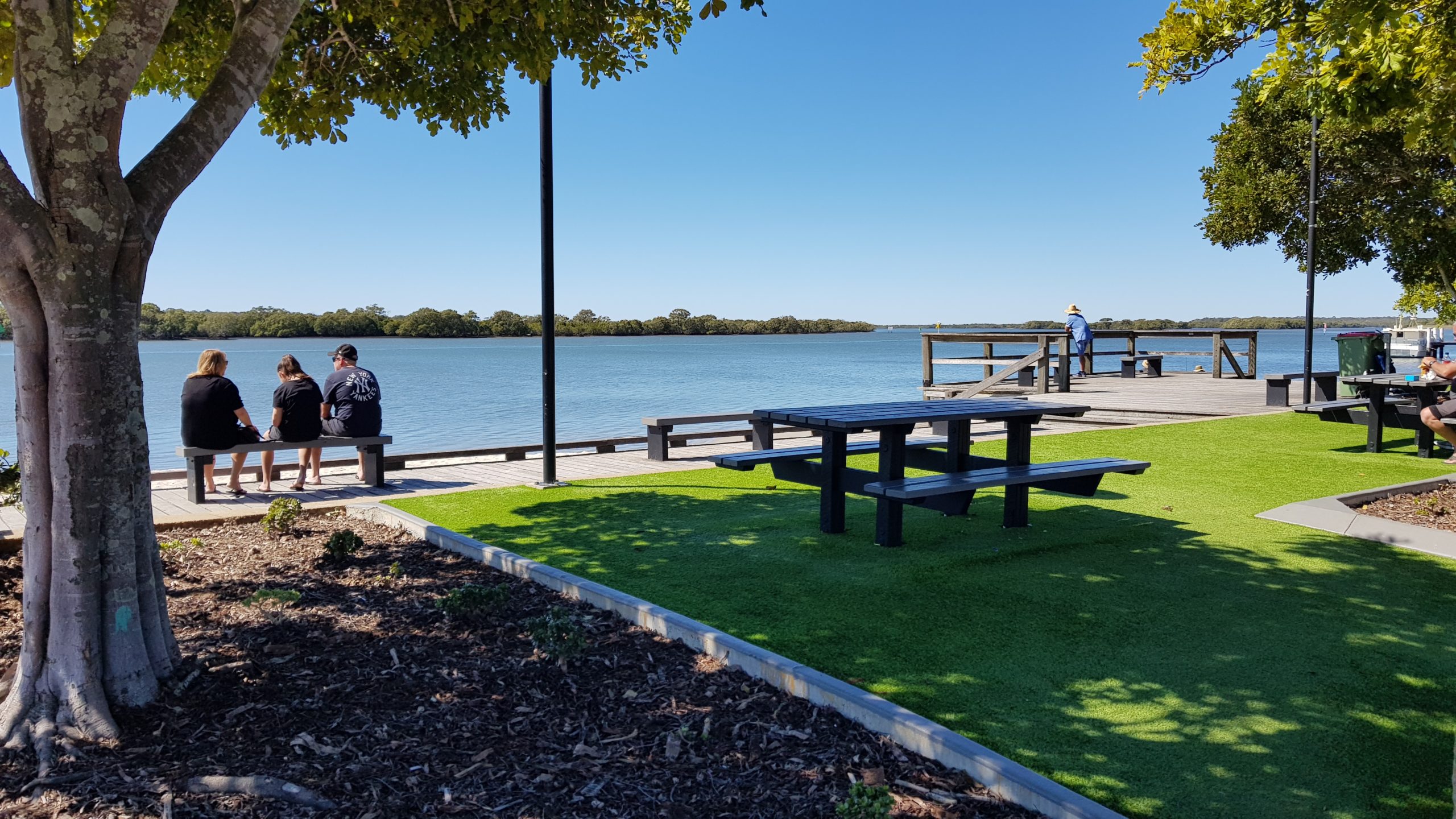 Jacobs Well Foreshore Swimming Enclosure And Picnic Area