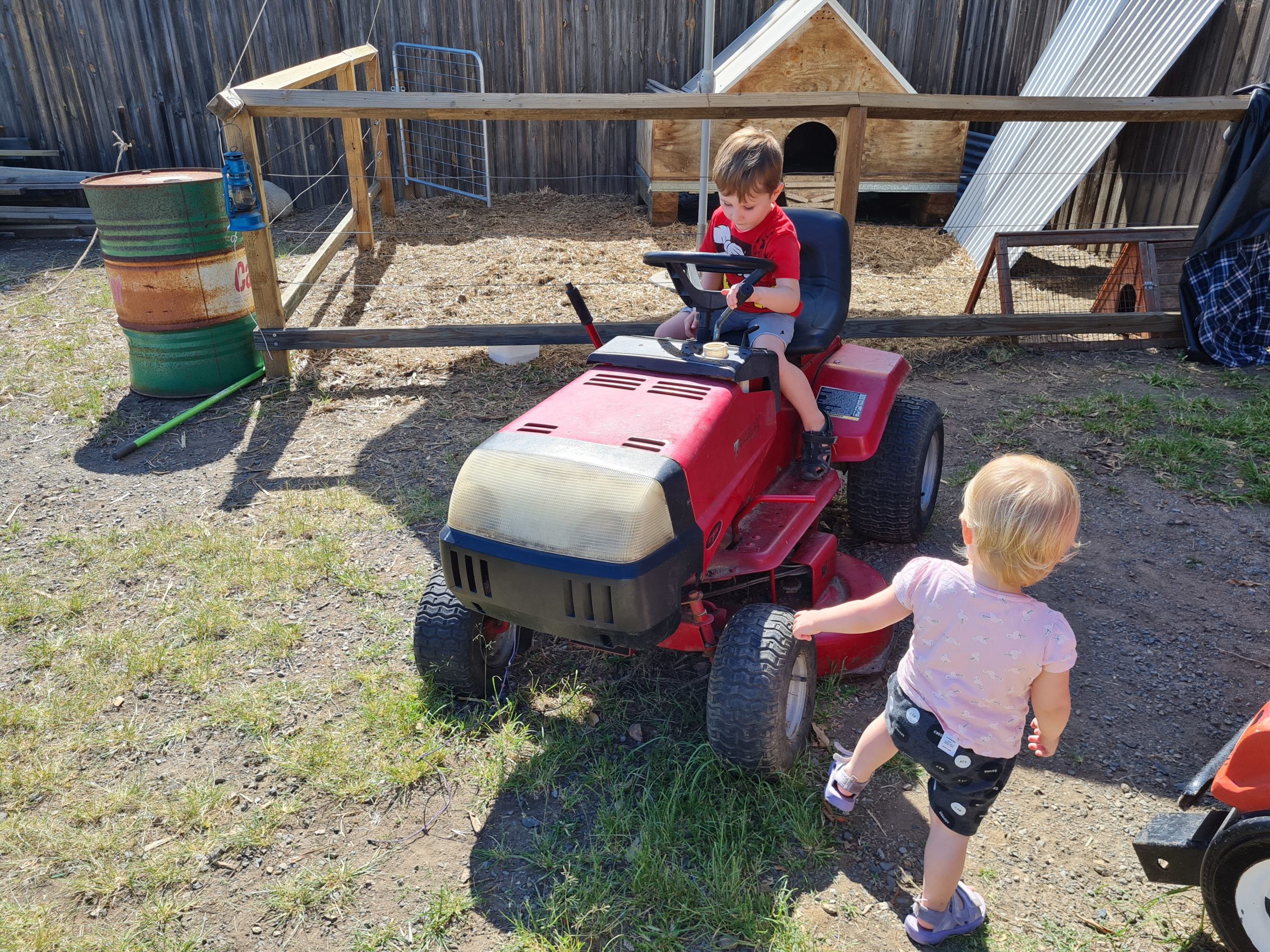 Farmyard "Tractor"