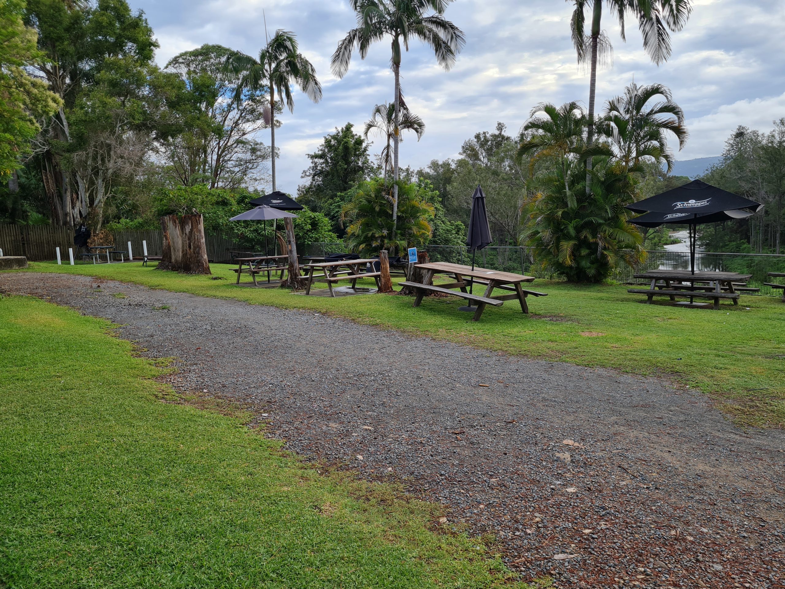 Outdoor Dining Coomera Lodge