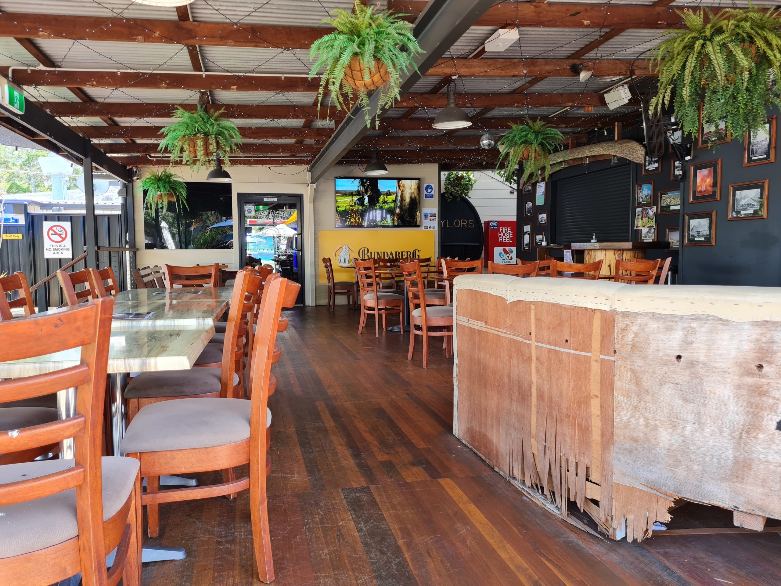 Jacobs Well Tavern Deck Area