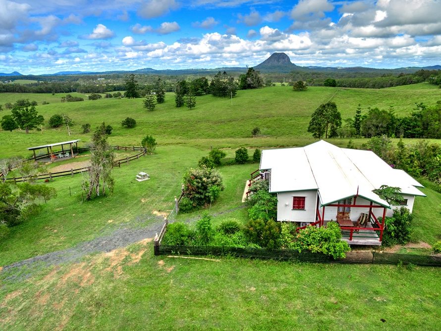 Noosa Avalon Cottages