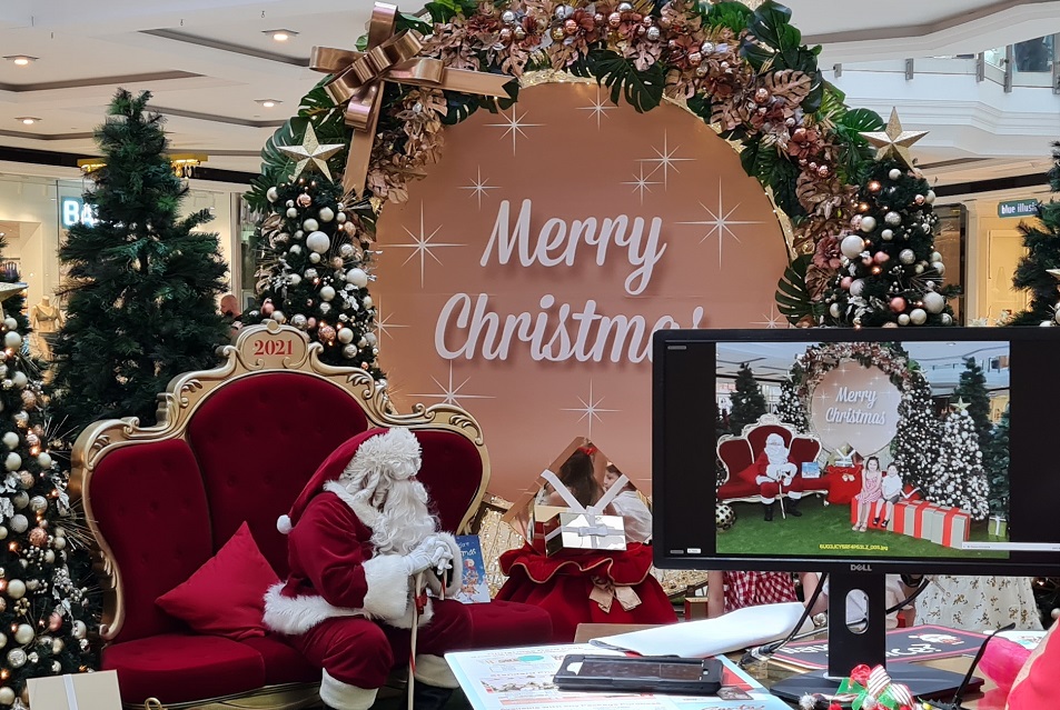 Pacific Fair Santa Photos 