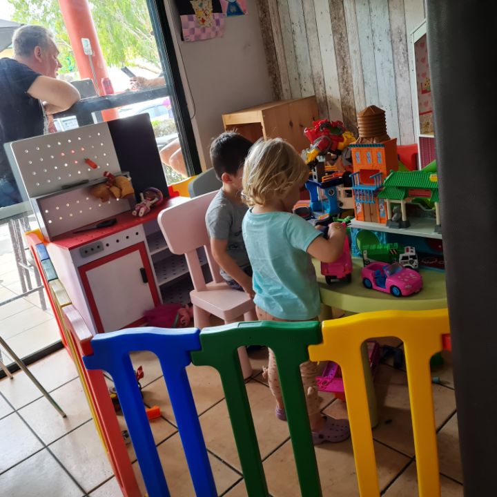 Cafe with Play area