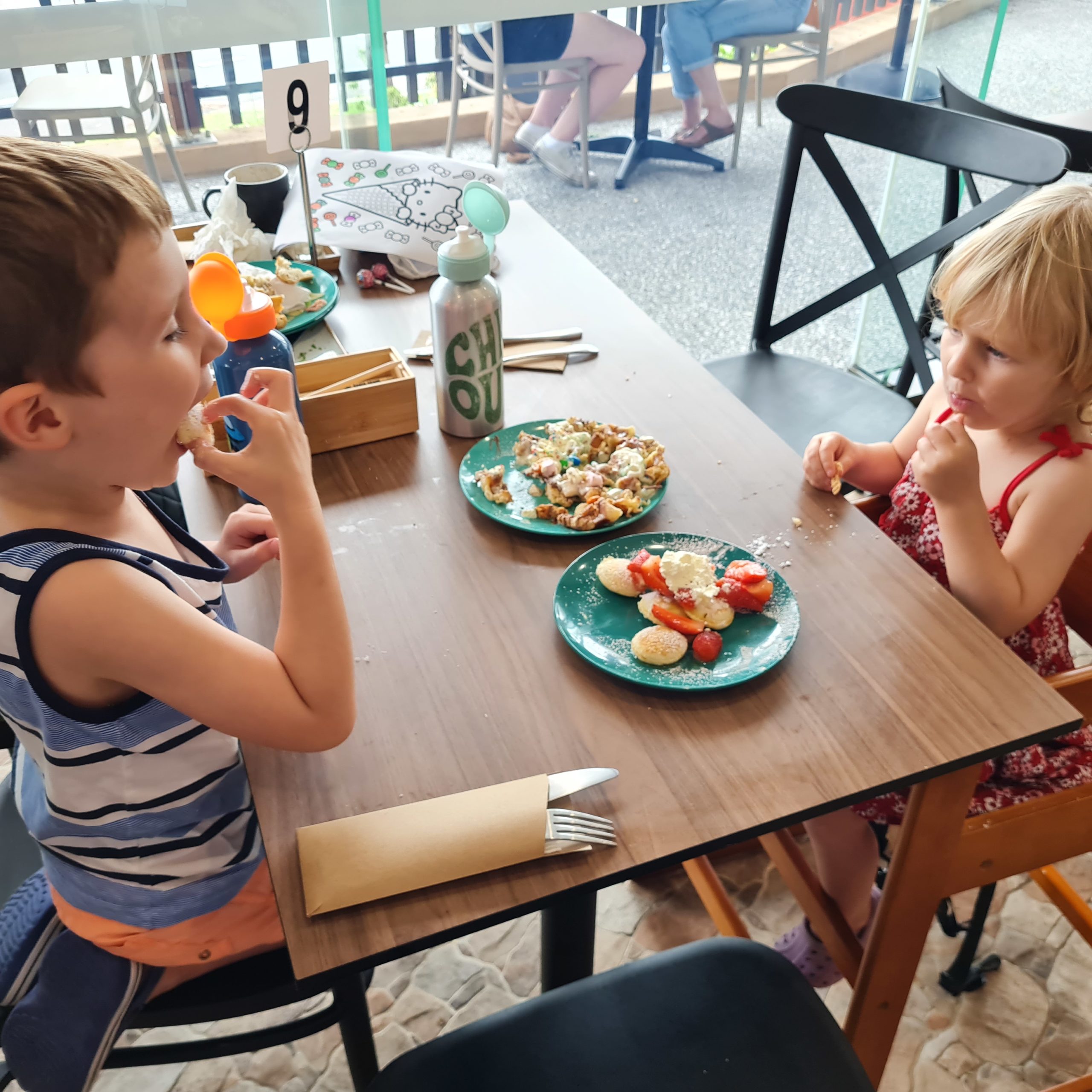 kid friendly places to eat logan